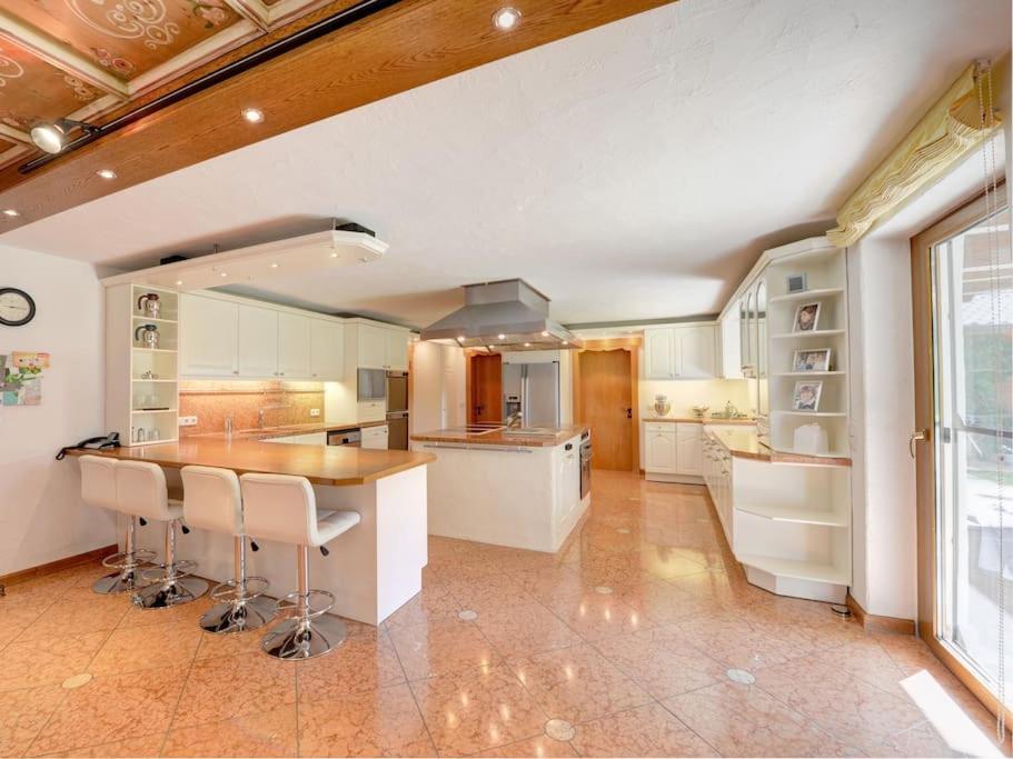 Whole Villa Munich, Alps View, Quiet And Spacious Feldkirchen Westerham Bagian luar foto